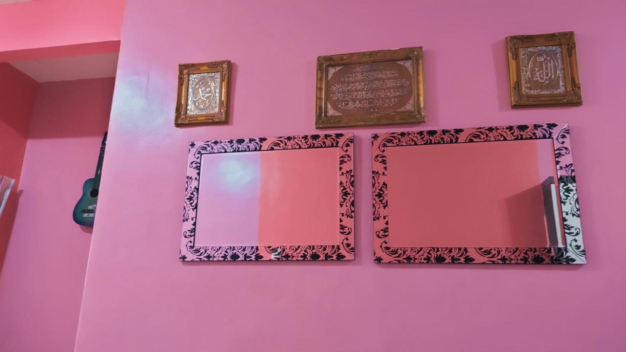 Zulaikha'S Homestay Ulu Tiram Johor Bahru Buitenkant foto