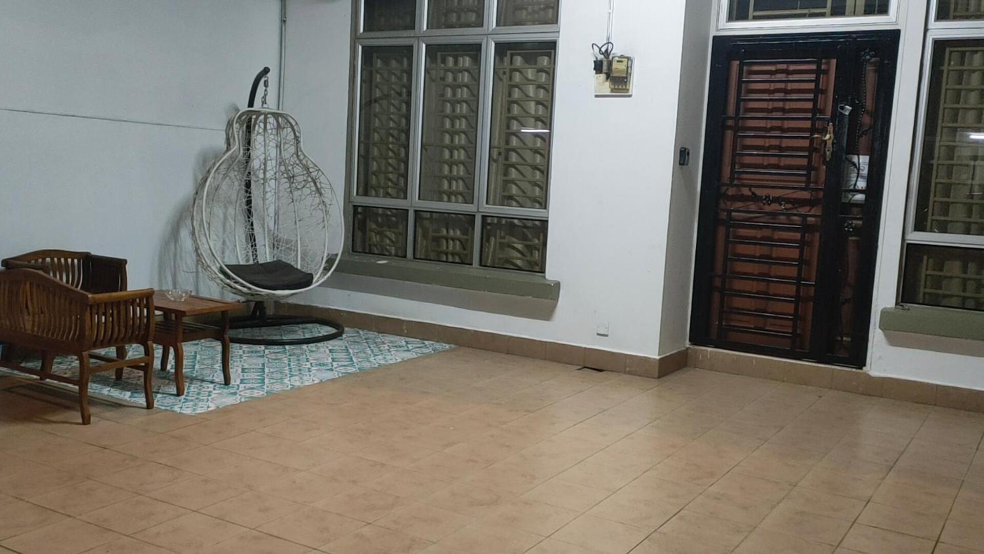 Zulaikha'S Homestay Ulu Tiram Johor Bahru Buitenkant foto