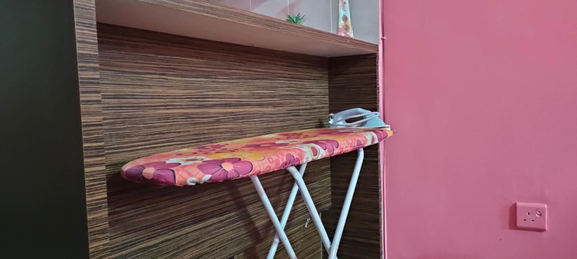 Zulaikha'S Homestay Ulu Tiram Johor Bahru Buitenkant foto