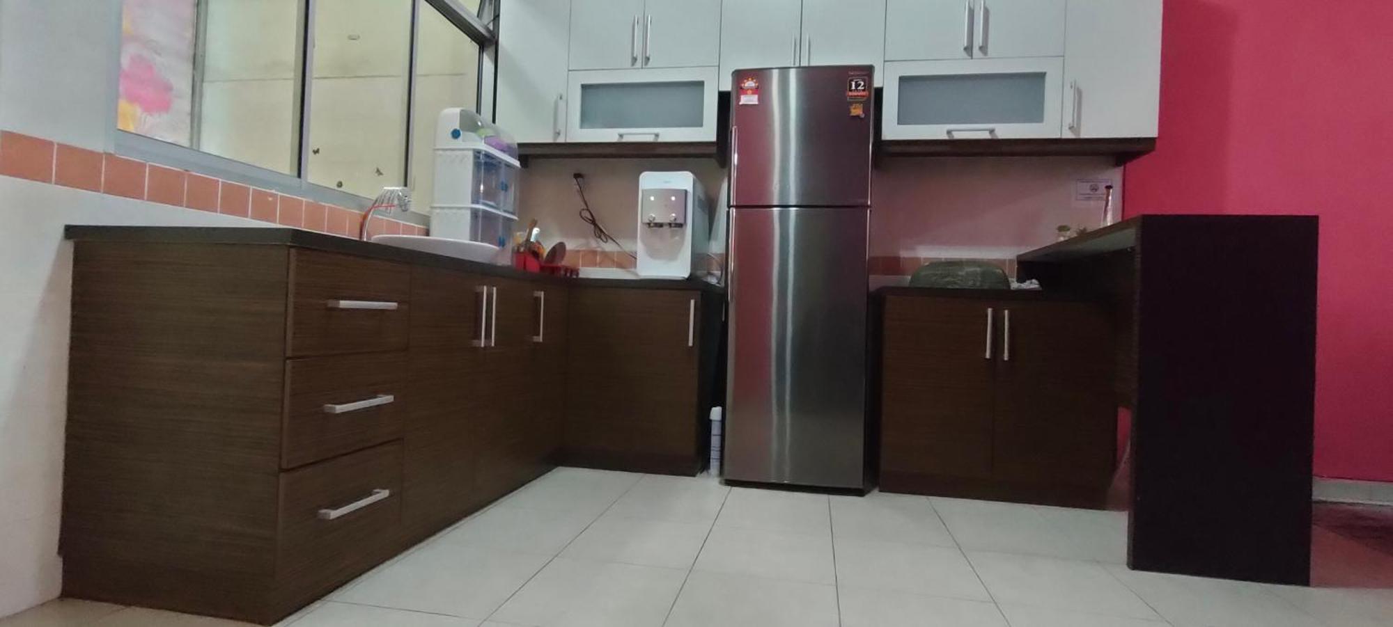 Zulaikha'S Homestay Ulu Tiram Johor Bahru Buitenkant foto